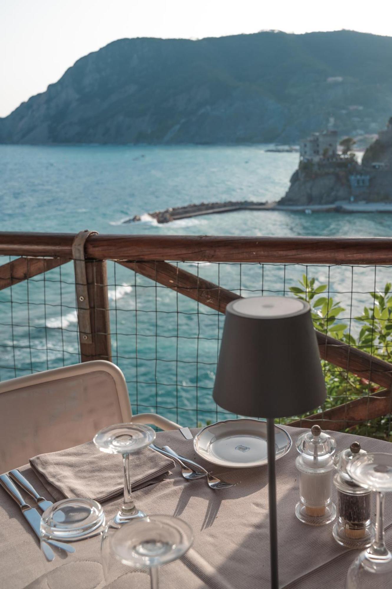 Hotel Porto Roca Monterosso al Mare Luaran gambar