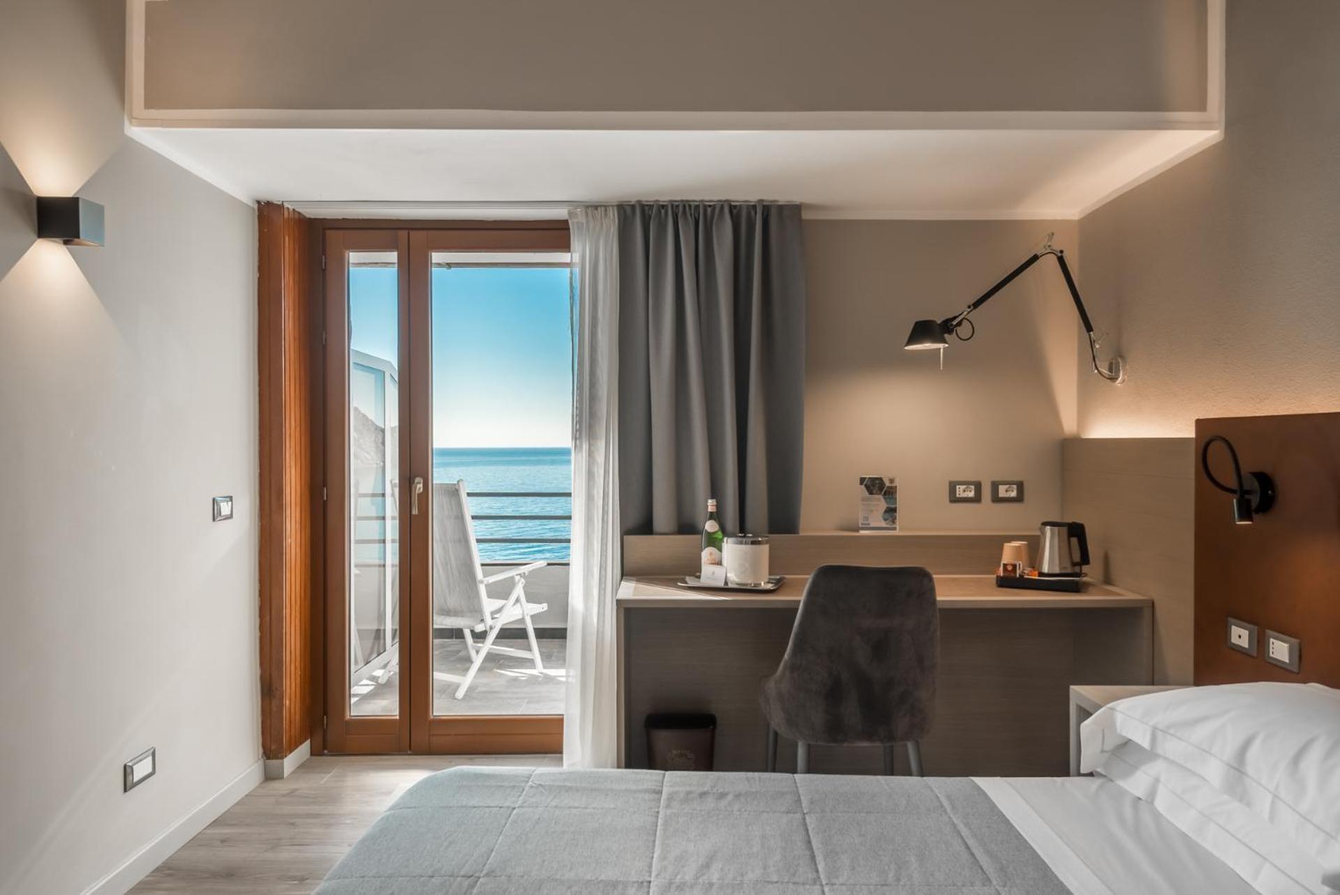 Hotel Porto Roca Monterosso al Mare Luaran gambar